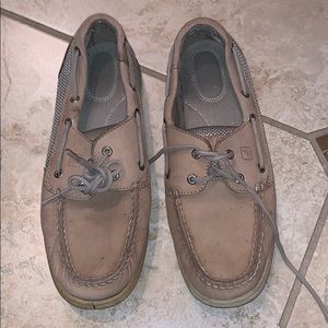 Women’s Sperry top-siders